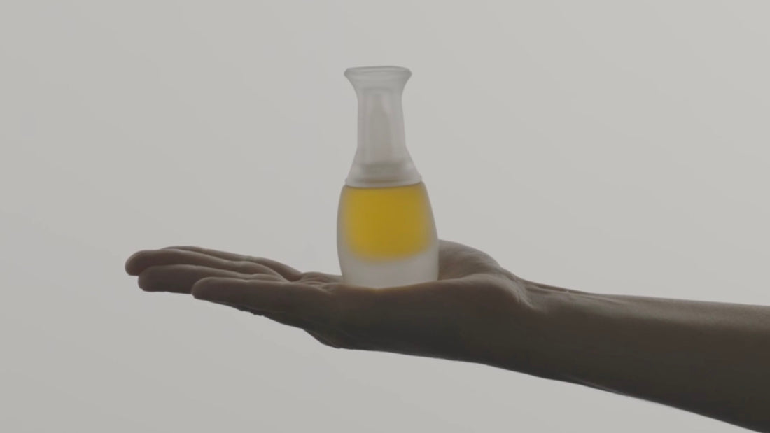 Less Face Oil Anwendung
